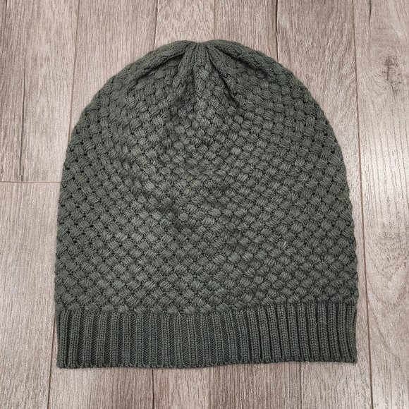 UH Toque - Picture 1 of 5